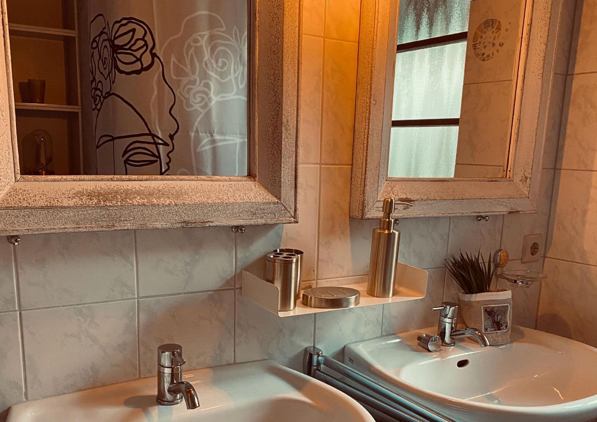 Heart Ferienwohnungen Frida I Kahlo Vogtsburg im Kaiserstuhl Extérieur photo